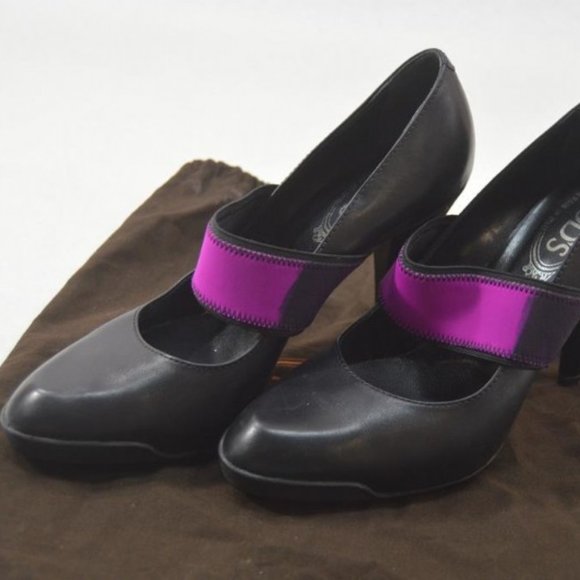 Tod's Elastic Band Italy‎ Leather Shoes Heels 38 8